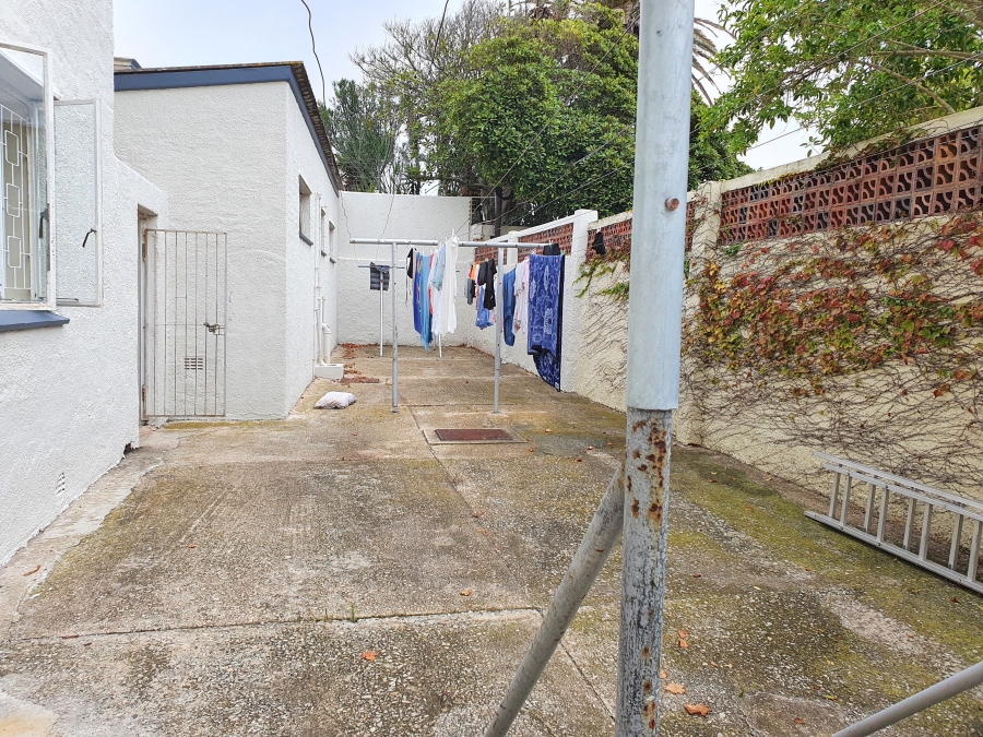 4 Bedroom Property for Sale in Summerstrand Eastern Cape